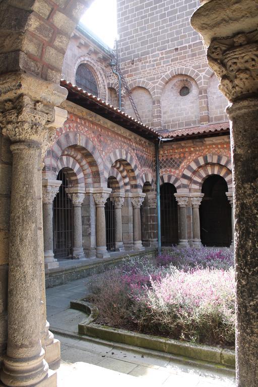 Le Puy-en-Velay Une Coquille Sous L'Oreiller المظهر الخارجي الصورة