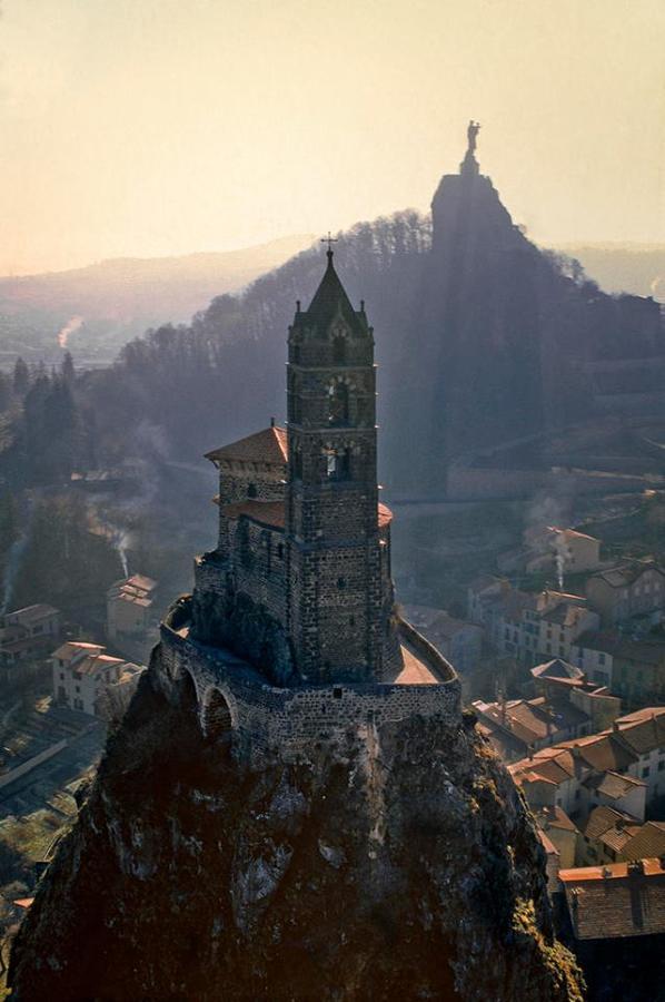 Le Puy-en-Velay Une Coquille Sous L'Oreiller المظهر الخارجي الصورة